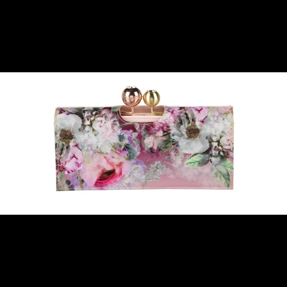 ISO this bobble matinee purse